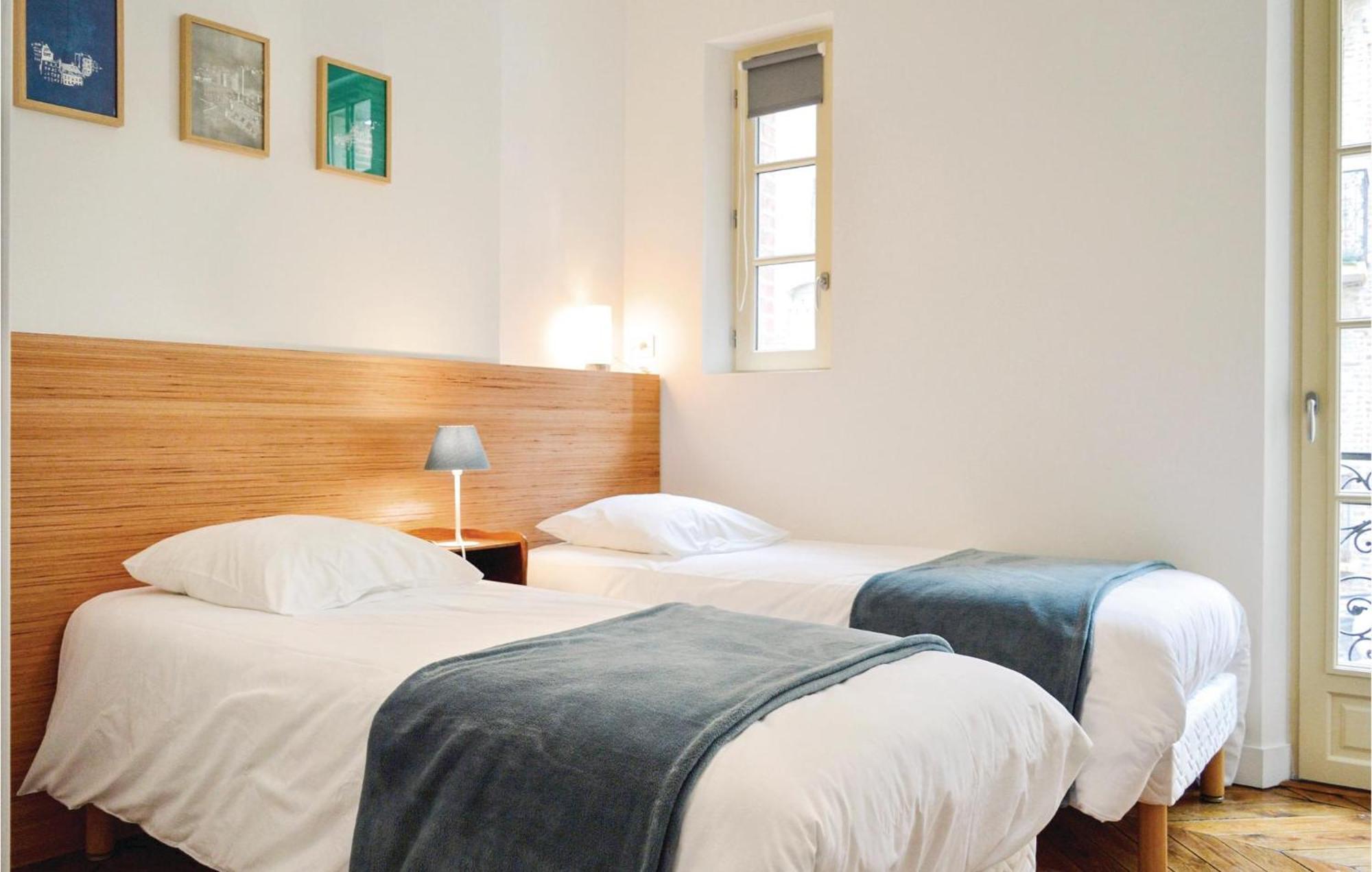 2 Bedroom Awesome Apartment In Mers-Les-Bains Eksteriør billede