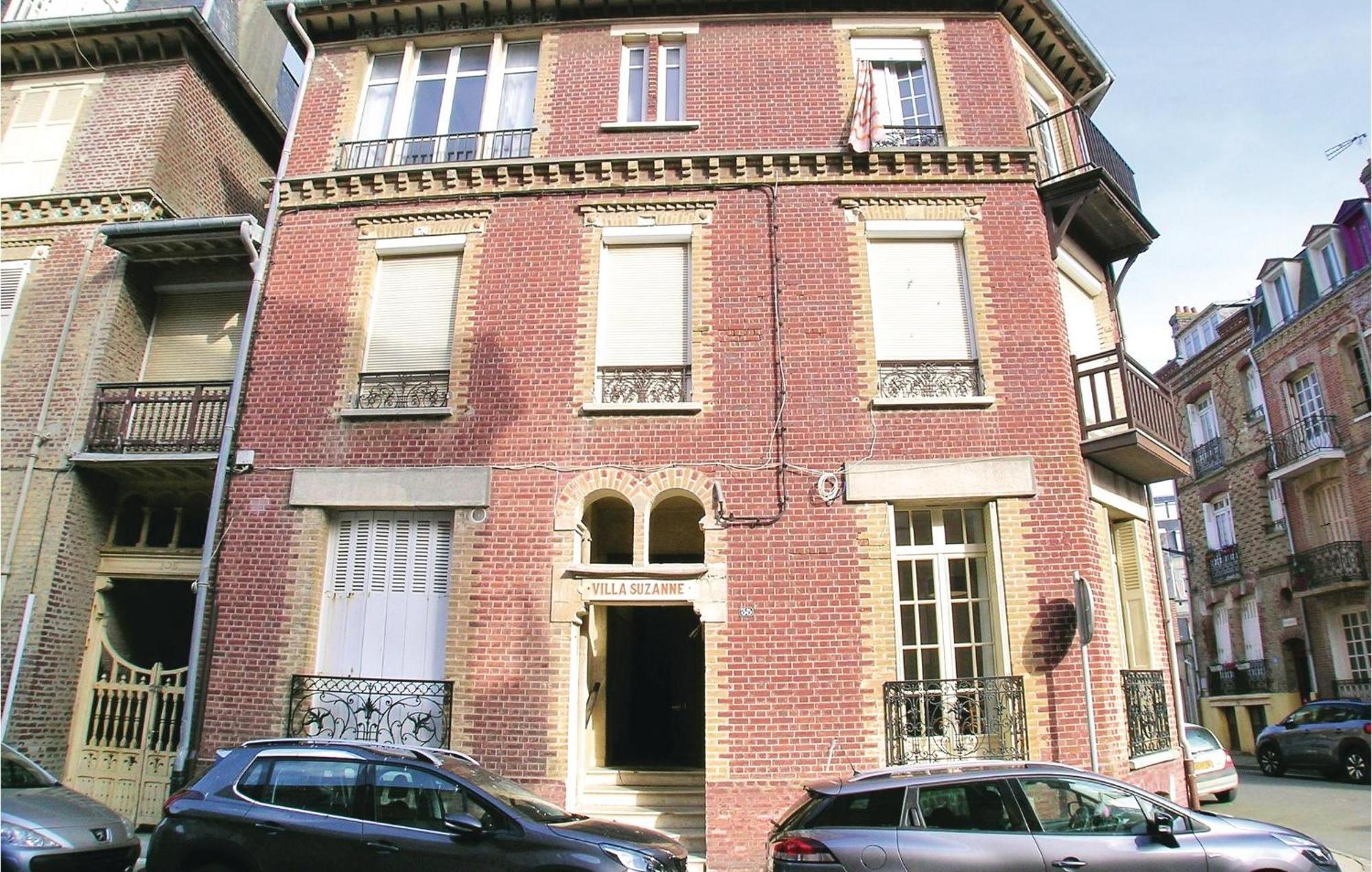 2 Bedroom Awesome Apartment In Mers-Les-Bains Eksteriør billede